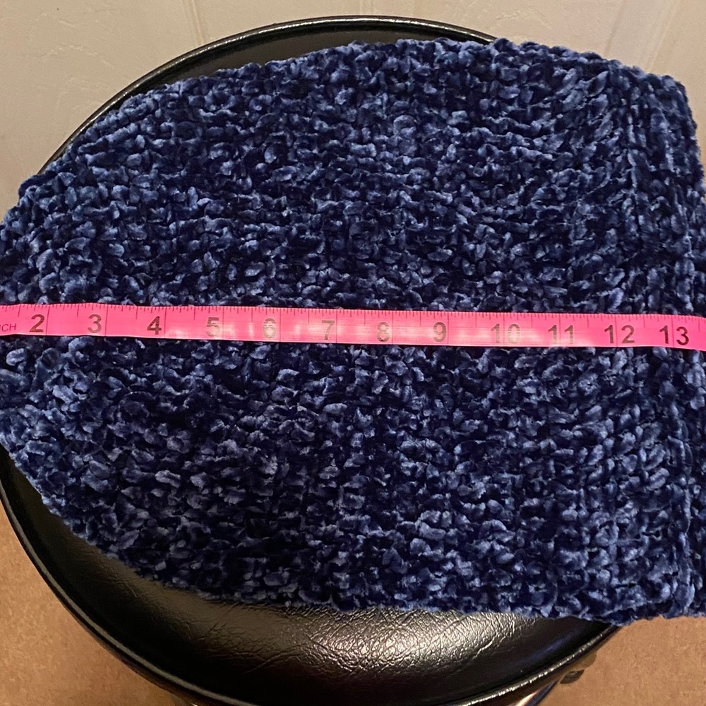 Crochet hat - Picture 7 of 8